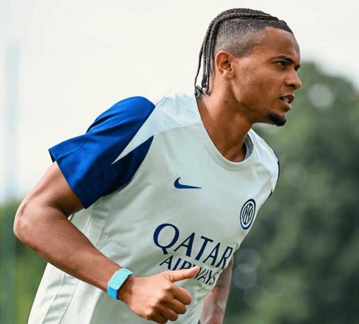 曼城确认不召回阿坎吉，国米计划1500万欧买断