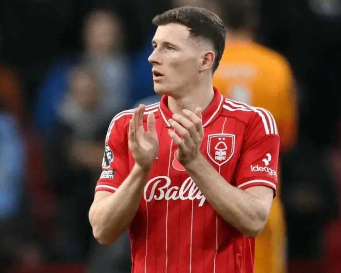 切尔西瞄准安德森补强中场，或与曼联曼城竞争