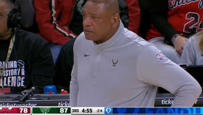 老里开始不安！公牛第三节轰出27-10 25分分差缩小至个位数