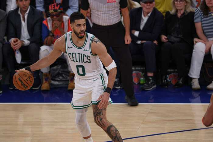 记者谈塔图姆复出：跨越低谷的人才懂得归来的重量 他将开启未来