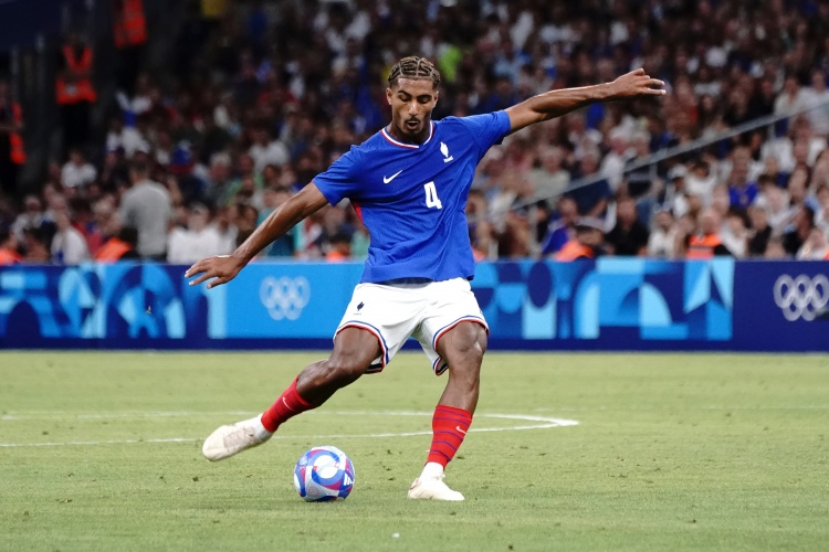 巴代：我在巴黎长大但并非巴黎圣日耳曼球迷，要靠团队防守登贝莱